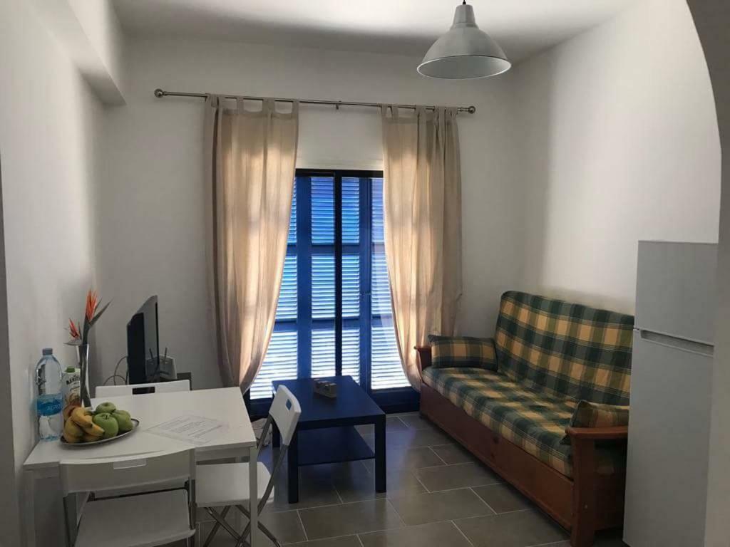 Apartament Dhekelia Diamond Larnaca Zewnętrze zdjęcie